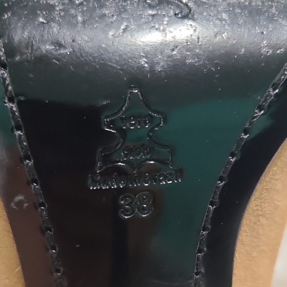 Alice + Olivia Tan Stiletto Heels Classic Pumps - Picture 7 of 8